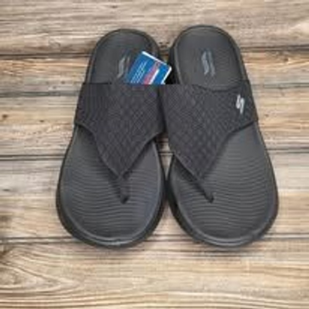 Skechers Arch Fit Black Thong Sandals Comfort Walking Flip Flops NWOT Size 12
